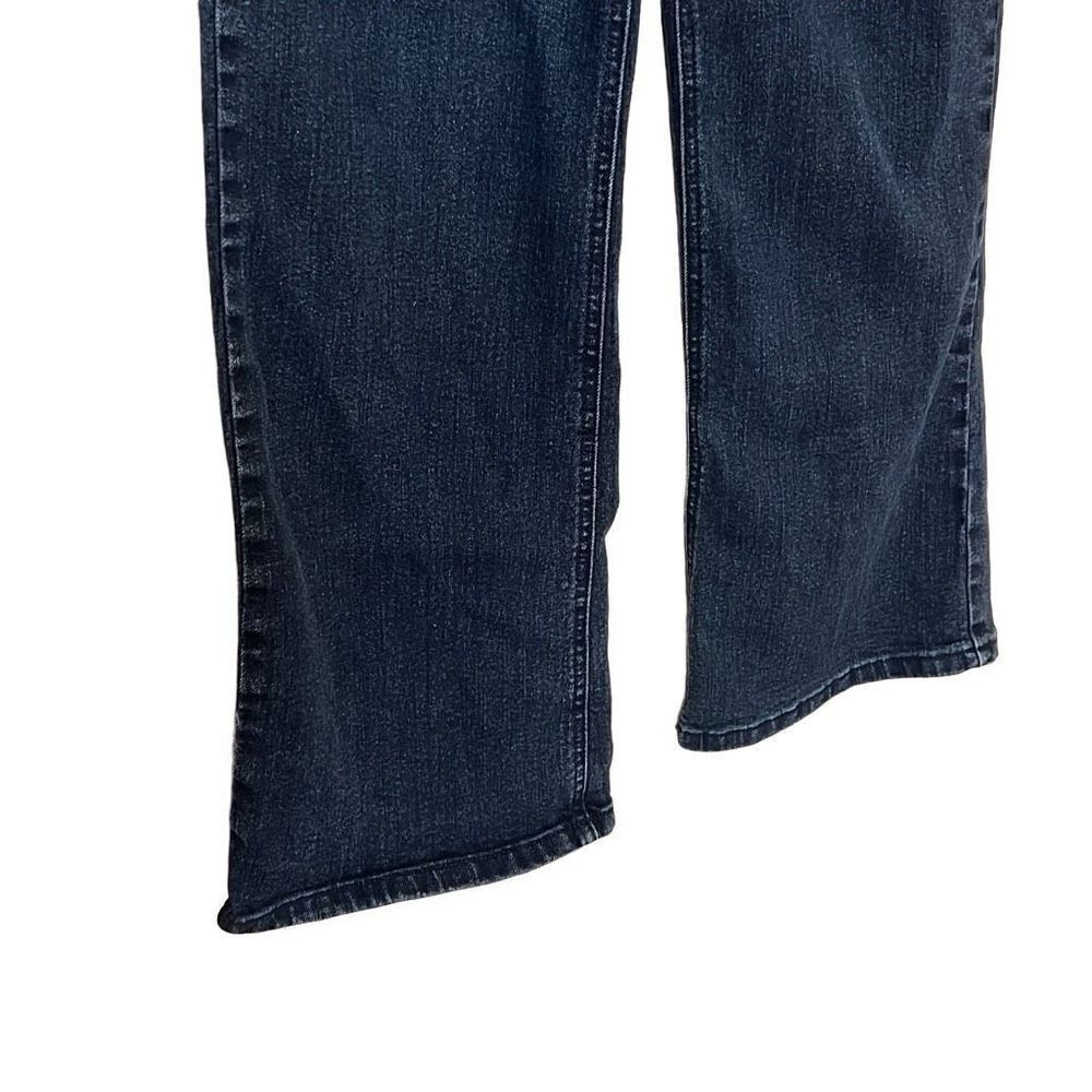 ‎Cosmopolitan Straight Leg Mid Rise Jeans - Picture 4 of 9